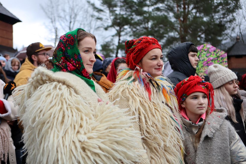 People take part in Christmas celebrations in the Orthodox Church of Ukraine's Church of the Nativity of the Most Holy Theotokos in Kryvorivnya, Ukraine, Dec. 25, 2022. (CNS/Reuters/Yuriy Rylchuk)