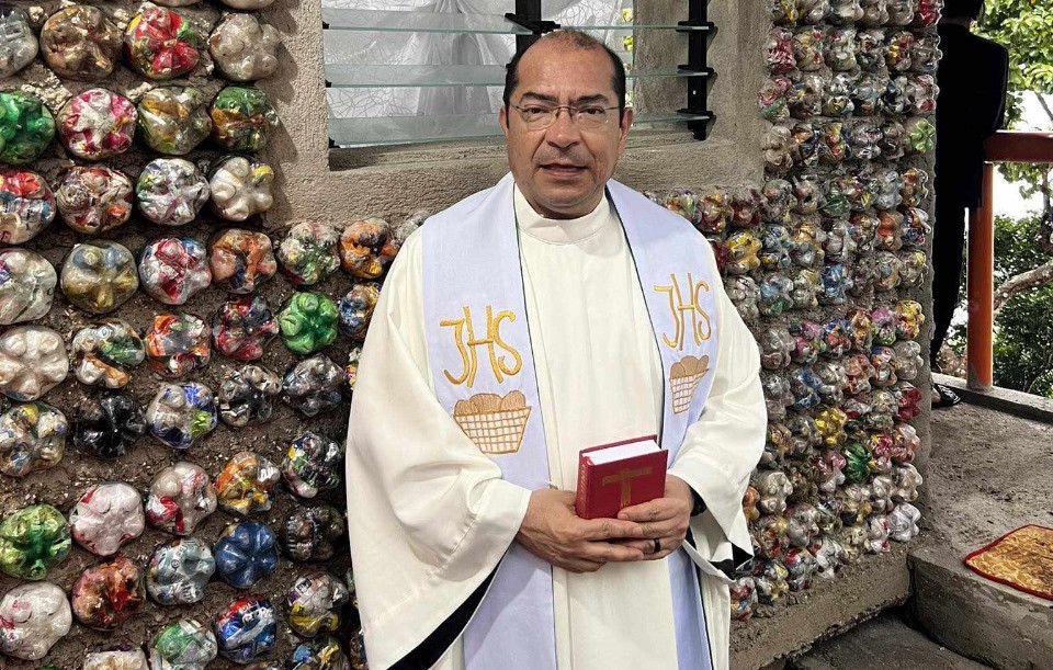 Fr. Mario Abzalon Alvardao Tovar, superior general of Missionaries of the Sacred Heart, visits Santo Nino Parish on Camotes Island in Cebu, Philippines, where parishioners constructed a chapel made from ecobricks. 