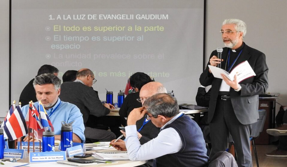 Bishop Luis Marín de San Martín, undersecretary of the Synod of Bishops, speaks during a meeting for synod assembly members from Latin America at the headquarters of the Latin American bishops' council in Bogotá, Colombia, Aug. 12. (CNS/ADN CELAM)