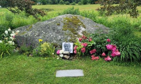 Fr. Berry's gravesite and memorial