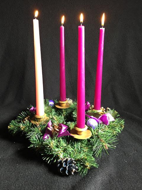 An Advent wreath is seen in this undated photo. (CNS/Arlington Herald/Ann M. Augherton)