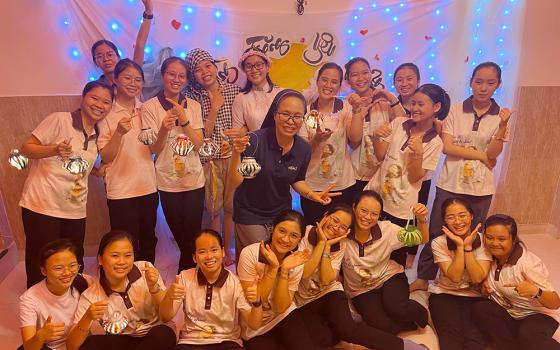 On the evening of the Full Moon festival, candidates at the community house spent the evening singing and dancing with joy. (Sophia Park)