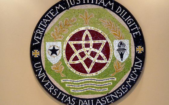 A mosaic of the seal of the University of Dallas is seen in the Haggar Student Center in Irving, Texas. (Wikimedia Commons/Wissembourg)