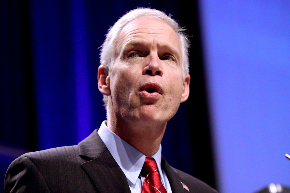 Sen. Ron Johnson (R-Wisconsin) speaking at CPAC 2011 in Washington, D.C. (Wikimedia Commons/Gage Skidmore)